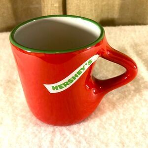 𝅺FITZ and Floyd kisses mug